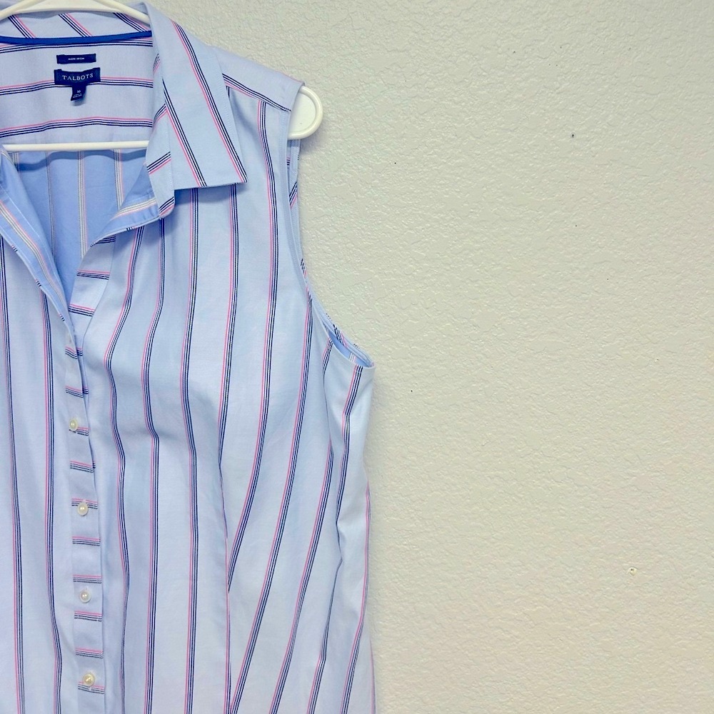 Classic Talbot’s Sleeveless Button Down Wrinkle Resistant Striped top. - Picture 4 of 8